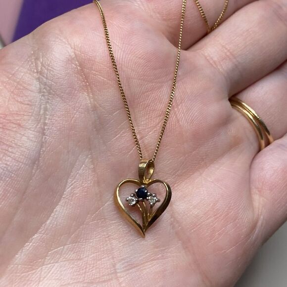💛 Vintage 10k Yellow Gold Diamond & Sapphire Heart Necklace - Picture 7 of 7